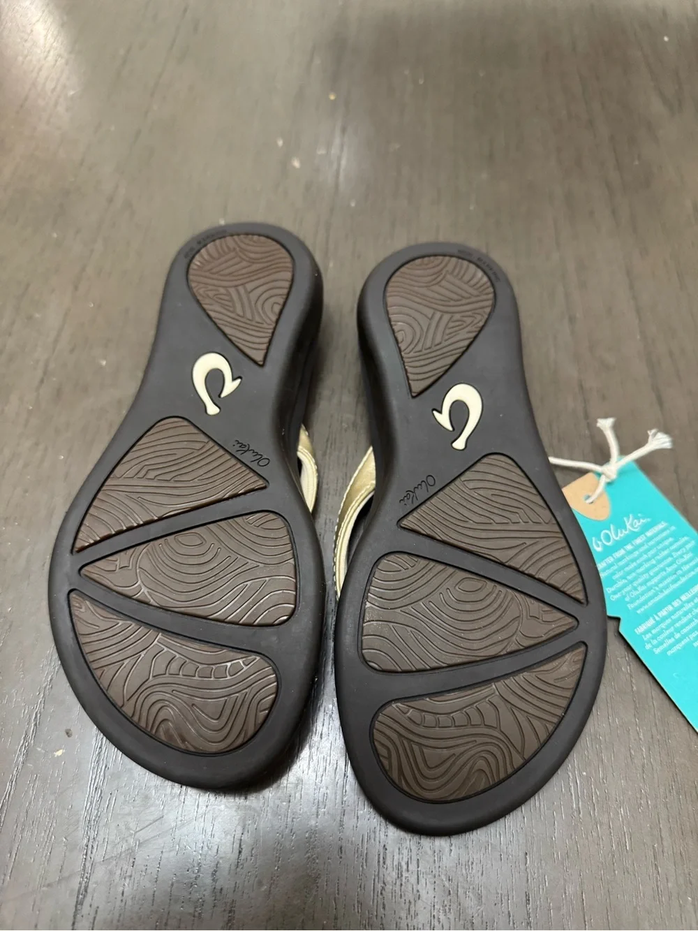 OluKai Kids Flip Flops Black Footbed withTan Straps kids or women size34eu 3us